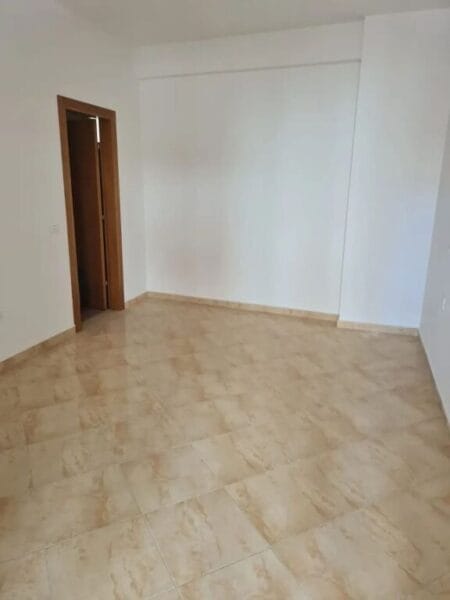SHITET APARTAMENT 2+1+2+2 NE LUNGOMARE, VLORE