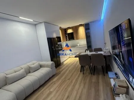 APARTAMENT 2+1+2 PËR SHITJE tek UNIVERS SITY