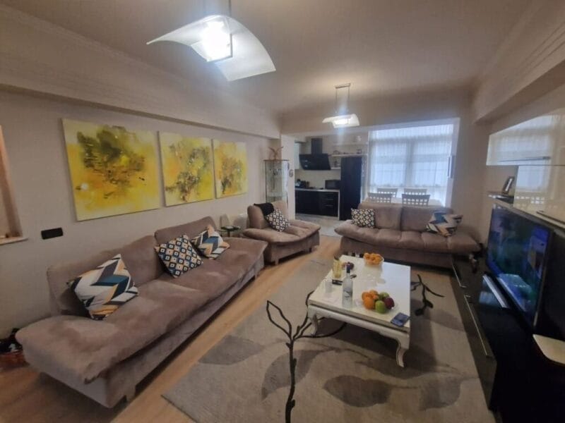 Shitet apartament 2+1+2 mbrapa Air Albania
