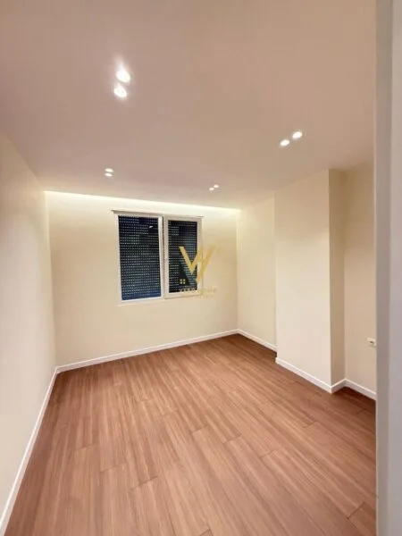 SHITET APARTAMENT 2+1+BLK TEK MARTENITETI I RI