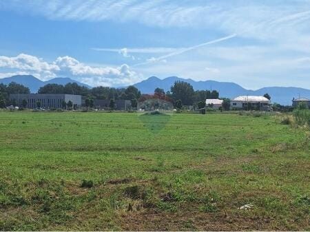 Shiten 2 toka ne autostraden Tirane Durres, prane mbikalimit te Rinasit