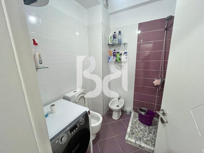 SHITET APARTAMENT 2+1 ME PAMJE BALLORE NGA LIQENI NË POGRADEC