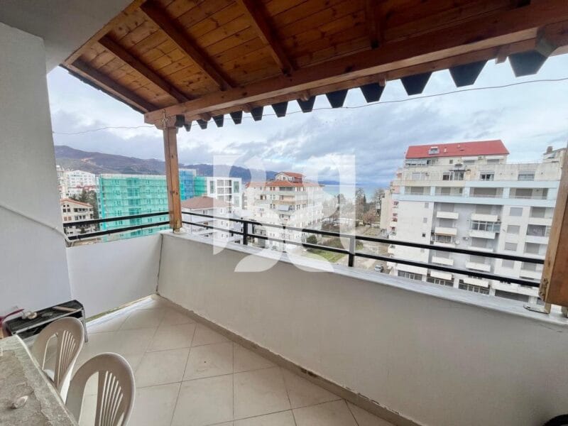 SHITET APARTAMENT 2+1 ME PAMJE BALLORE NGA LIQENI NË POGRADEC
