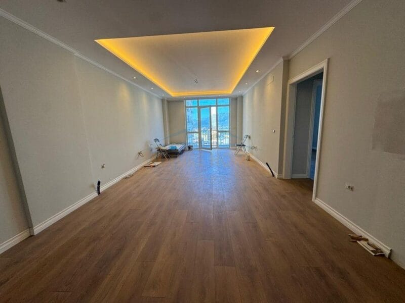 SHES APARTAMENT 2+1+2 NE ELBASAN