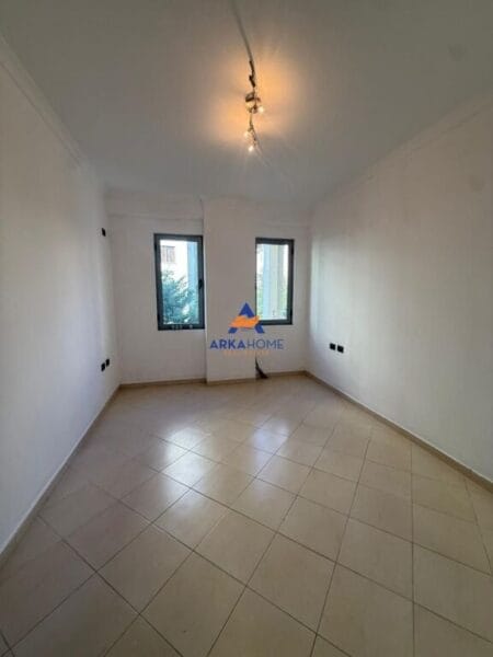 SHITET APARTAMENT 2+1+2 BALLKONE "RRUGA THESARIT ,PRANE XHANGOLLIT