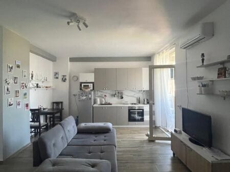 Shitet, Apartament 2+1, Elbasan