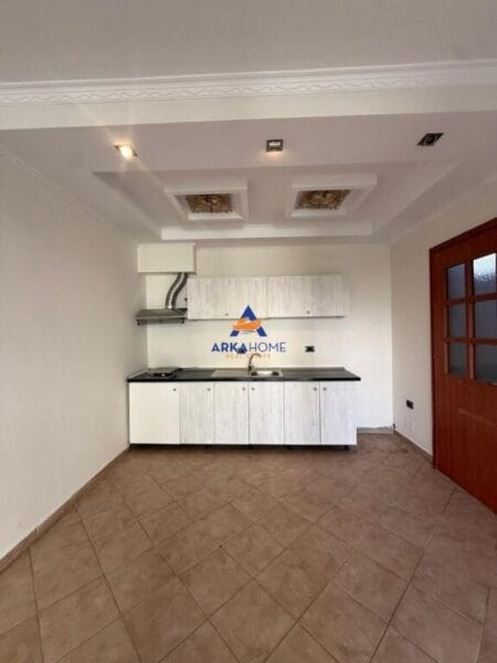 SHITET APARTAMENT 2+1+2 BALLKONE "RRUGA THESARIT ,PRANE XHANGOLLIT