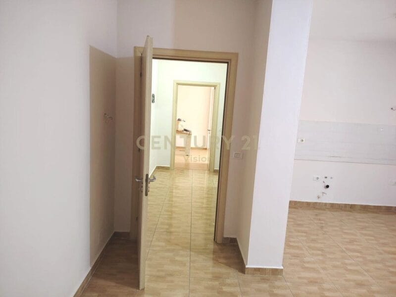 Apartament 1+1 për shitje Qendër Shkodër