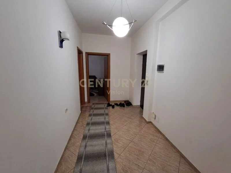 Apartament 2+1 Për Shitje në qendër ,Shkodër
