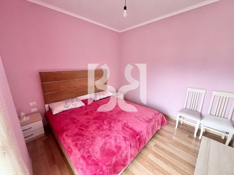 SHITET APARTAMENT 2+1 ME PAMJE BALLORE NGA LIQENI NË POGRADEC