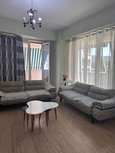 Apartament 3+1+2 tek Kompleksi Magnet, 21 Dhjetori