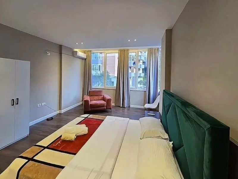 Shitet Apartament 2+1+2 📍Kopshti Botanik te Xhamia